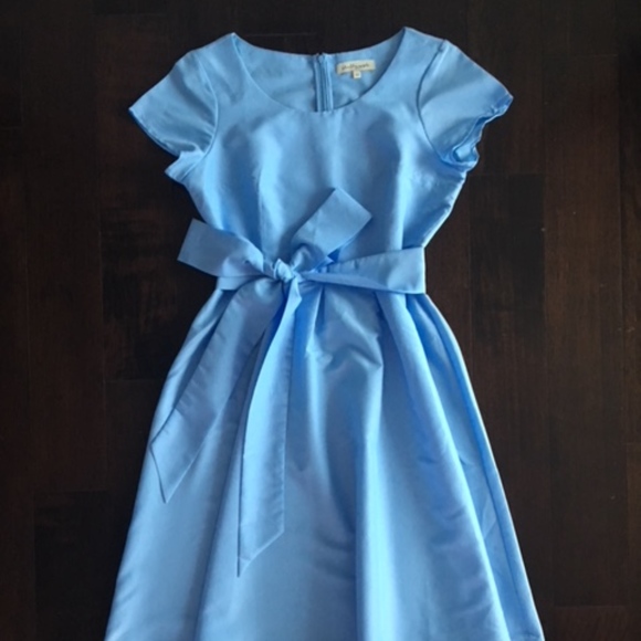 light blue cap sleeve dress